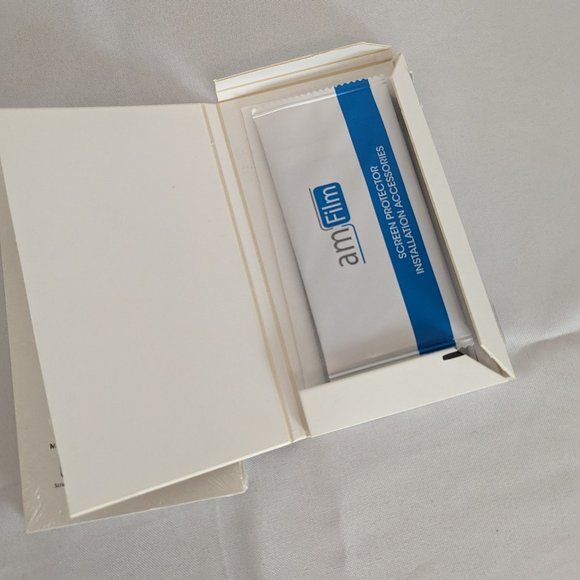 Google Pixel 2 Glass Screen Protectors - Picture 2 of 3